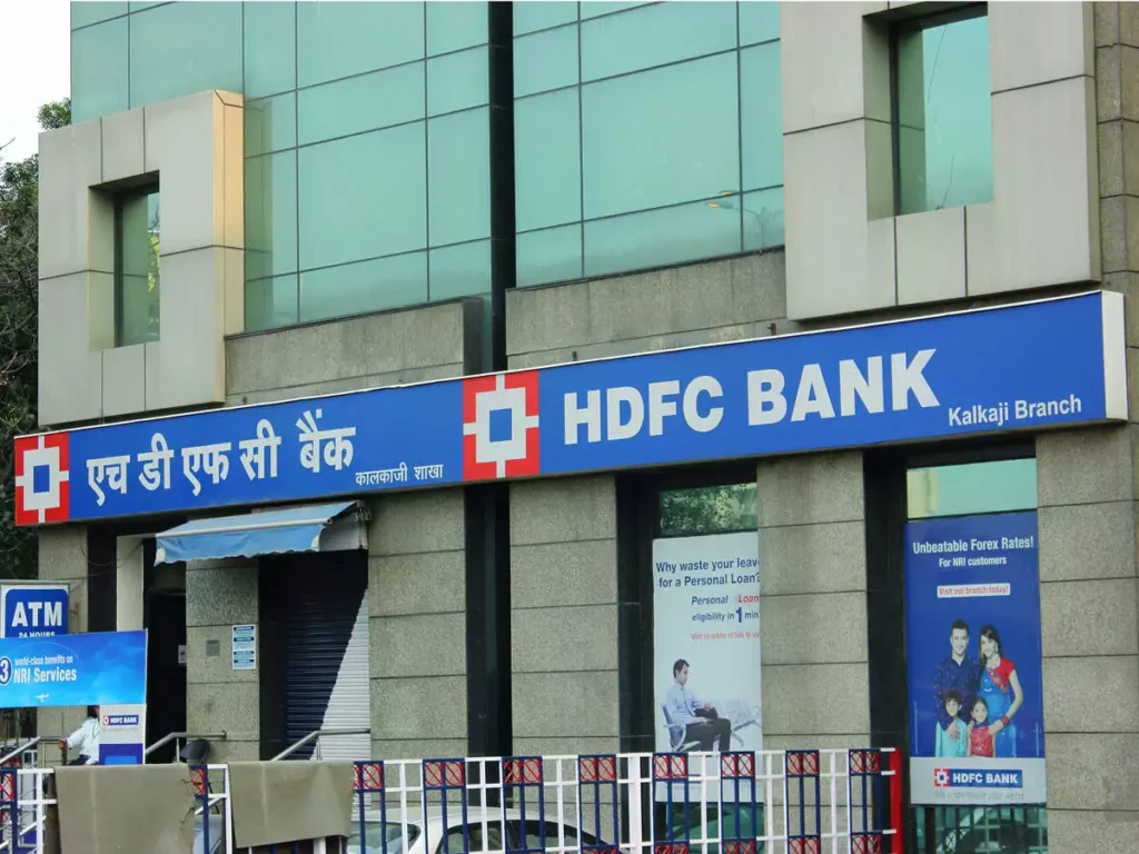 hdfc-bank-can-now-sell-new-credit-cards-as-rbi-lifts-ban-on-credit-card-issuance